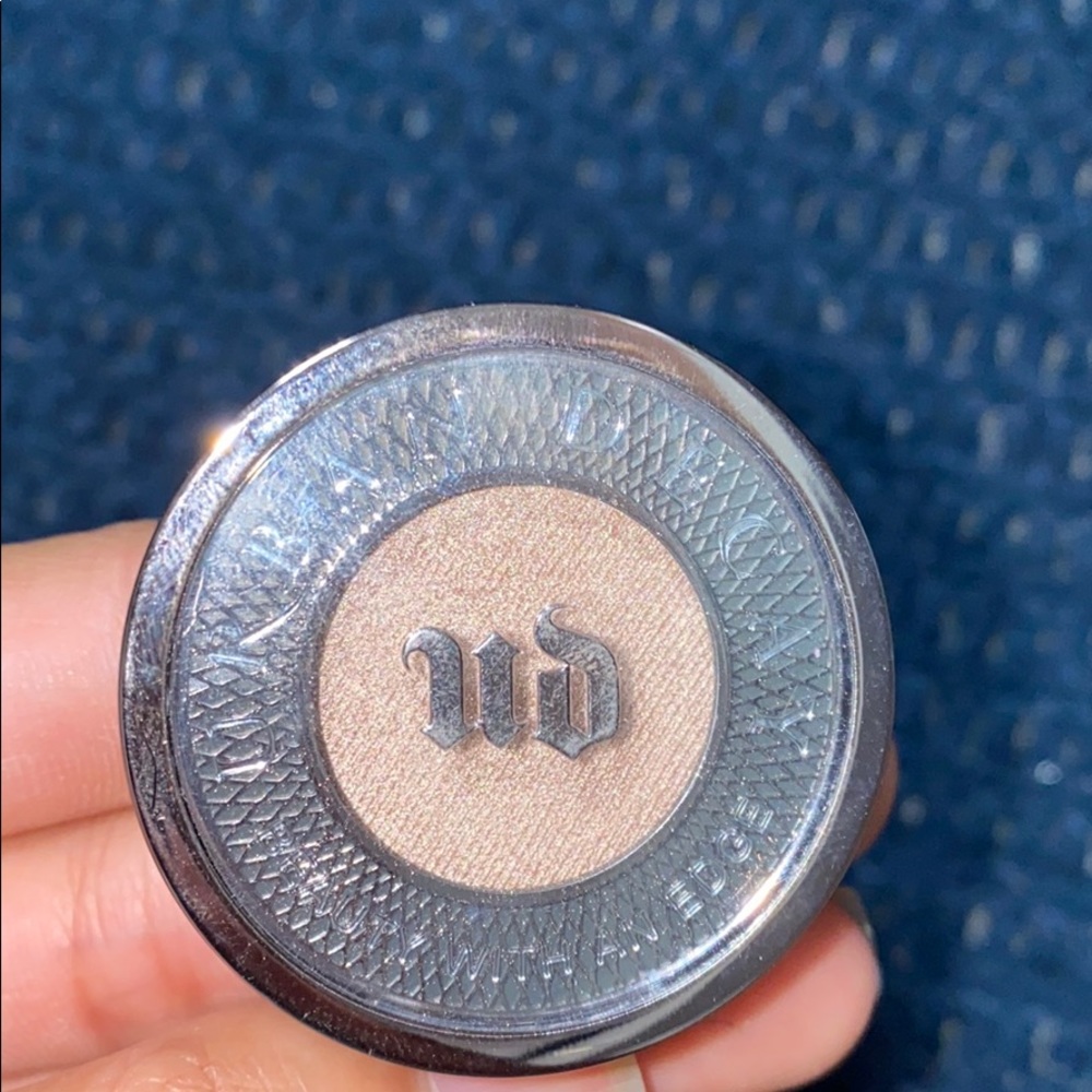 Eyeshadow
